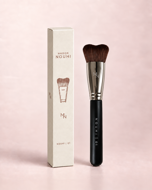 Pinceau N°1 Maison Nouhi présenté avec son packaging